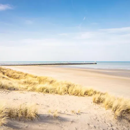 Lägenhet Beachside Modern Retreat