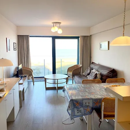 Lägenhet Beachside Modern Retreat Nieuwpoort